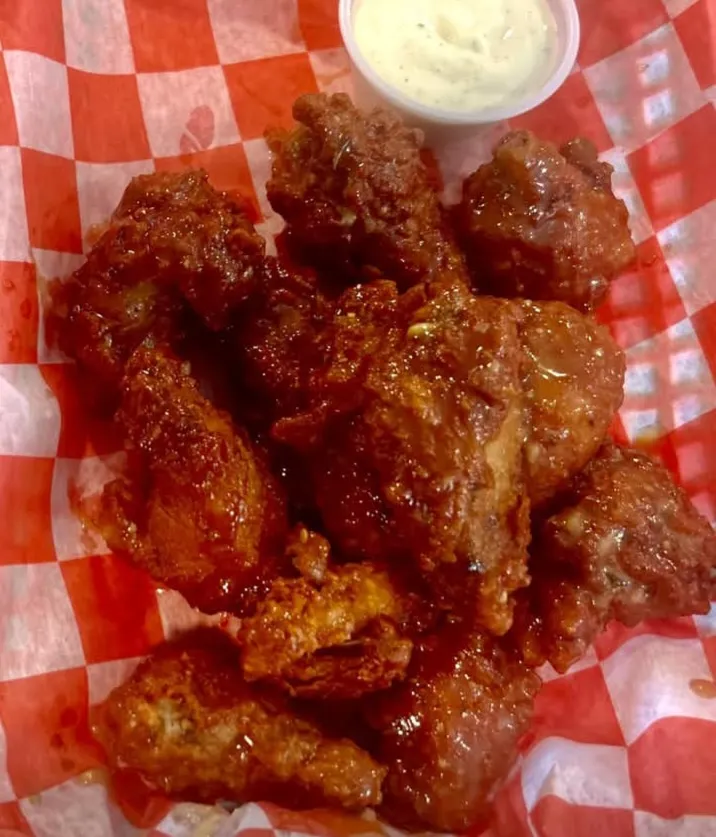 BBQ Bone-In Chicken Wings